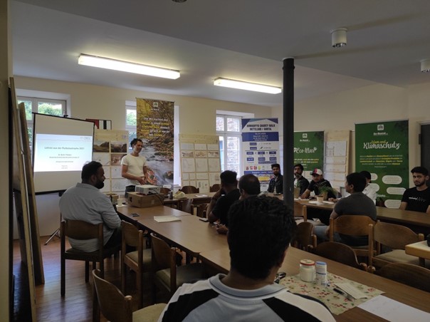 Workshop with Islamic Welfare Association An-Nusrat in Mayschoss
