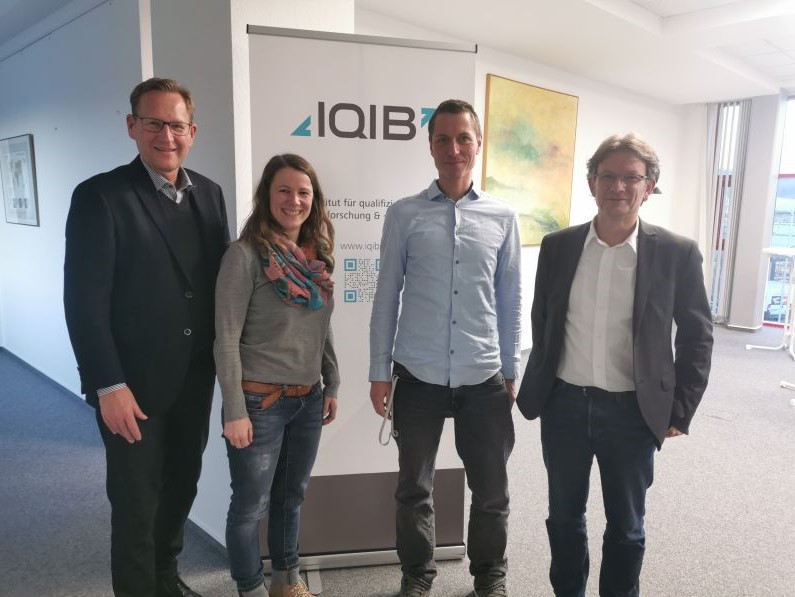 Visit at IQIB